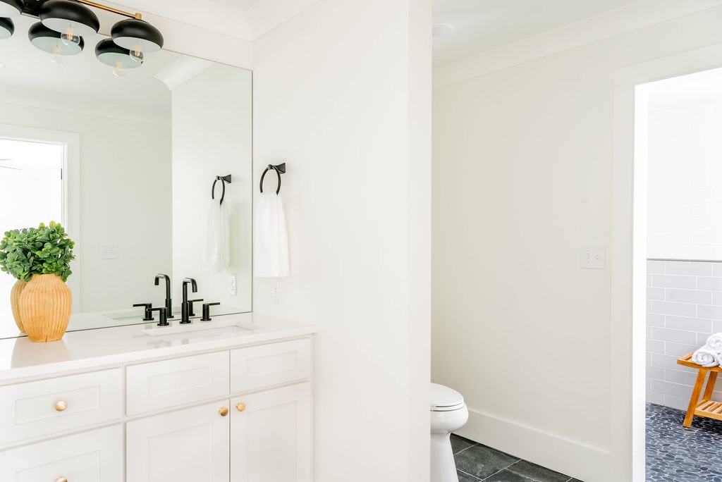 Bathroom tile and floor detail